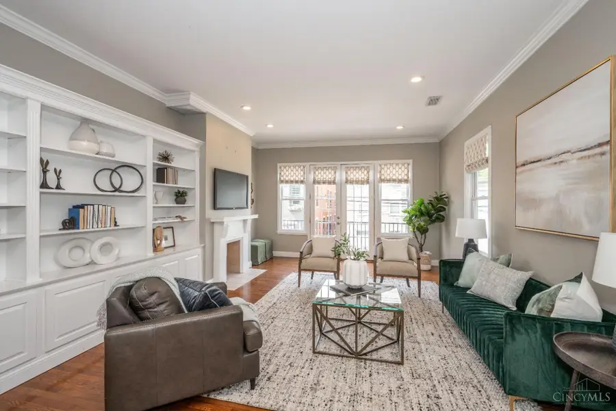 961 Hatch Street, Cincinnati, OH 45202 - Image #2