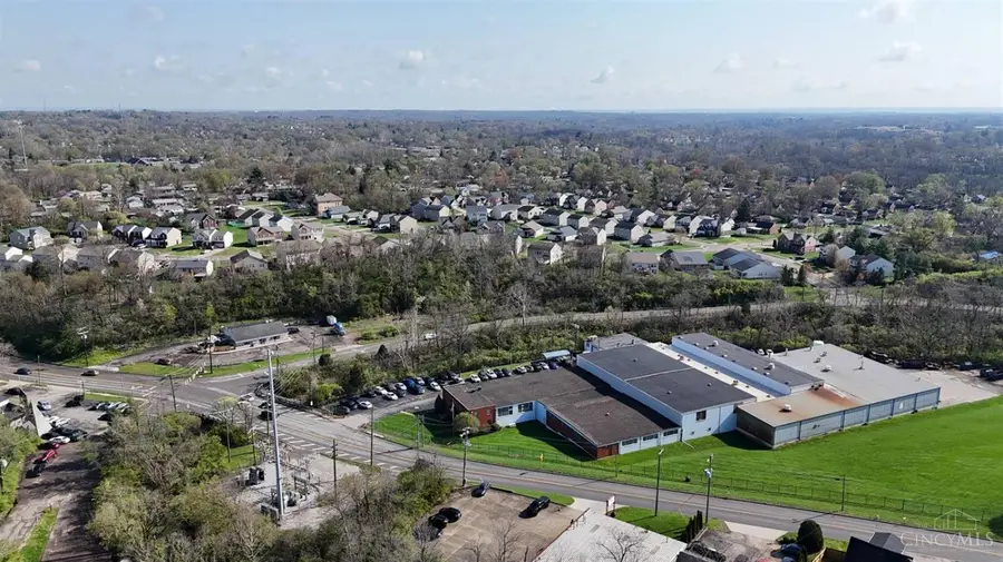 2700 Compton Road, Northbrook, OH 45231 - Image #2