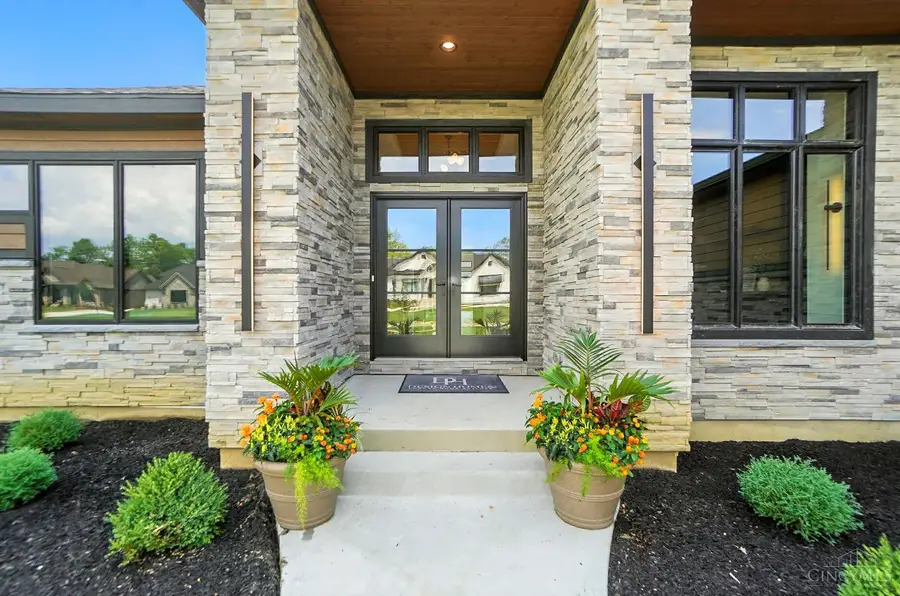 1890 Horseshoe Bend, Washington Township, OH 45458 - Image #3