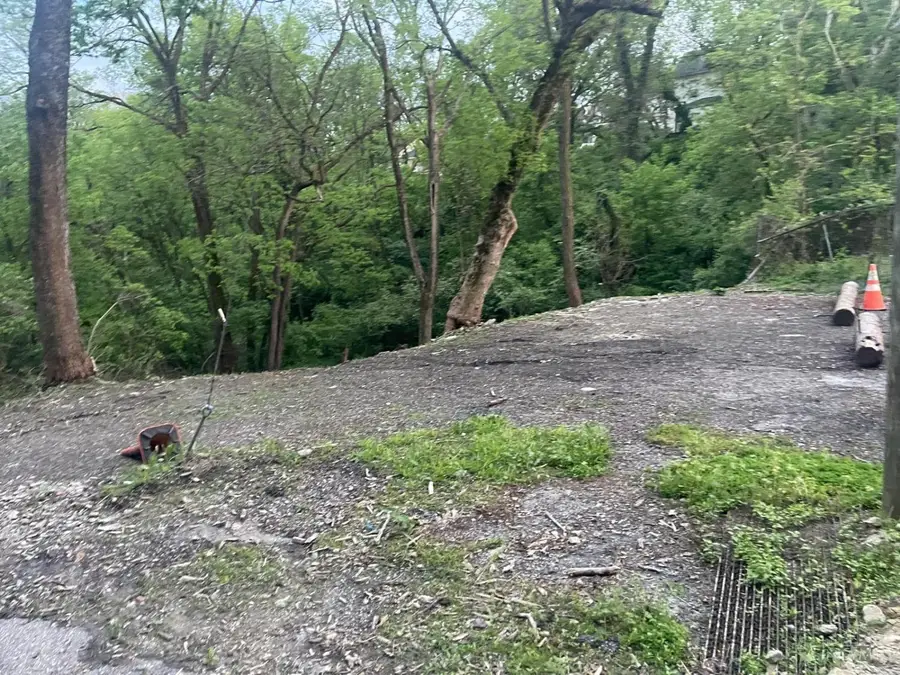 3295 Fyffe Avenue, Cincinnati, OH 45211 - Image #2