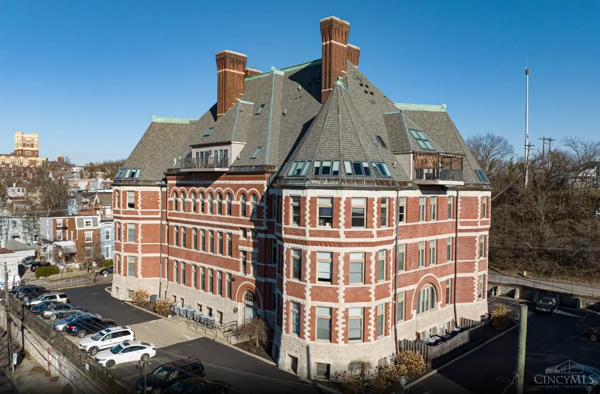 255 Warner Street, Cincinnati, OH 45219 - Image #1