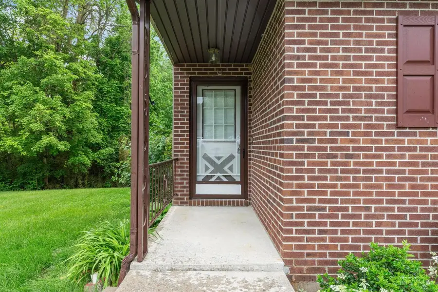 112 Springlake Avenue, Hillsboro, OH 45133 - Image #3