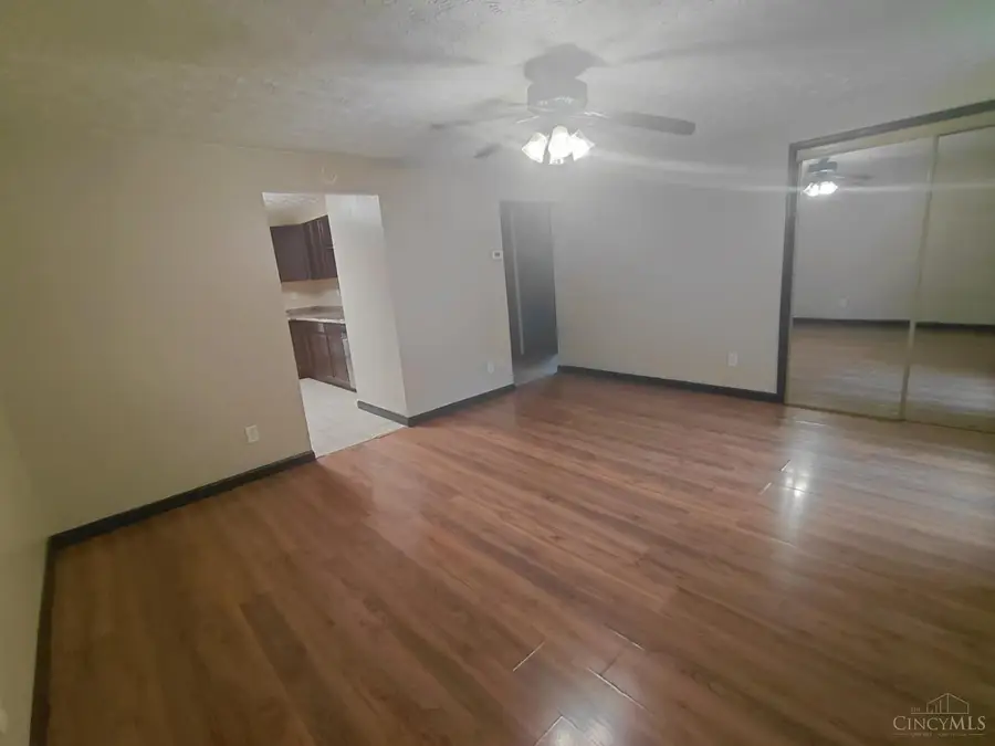 2454 Mustang Drive, Cincinnati, OH 45211 - Image #2