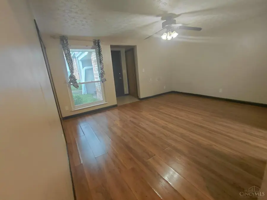 2454 Mustang Drive, Cincinnati, OH 45211 - Image #3