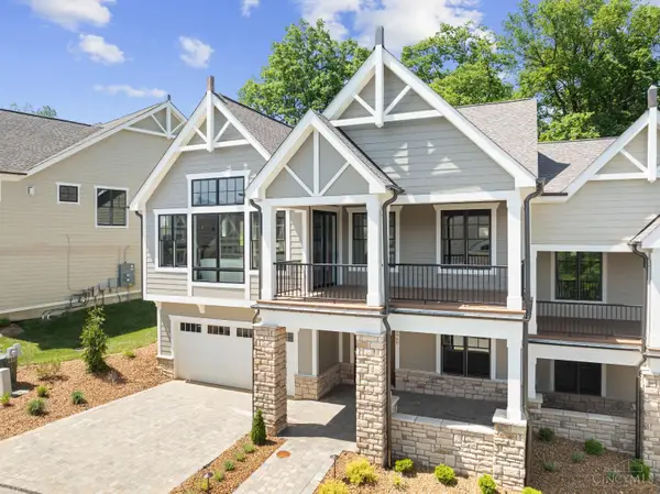 5960 Woodland Lane, Columbia Twp, OH 45227