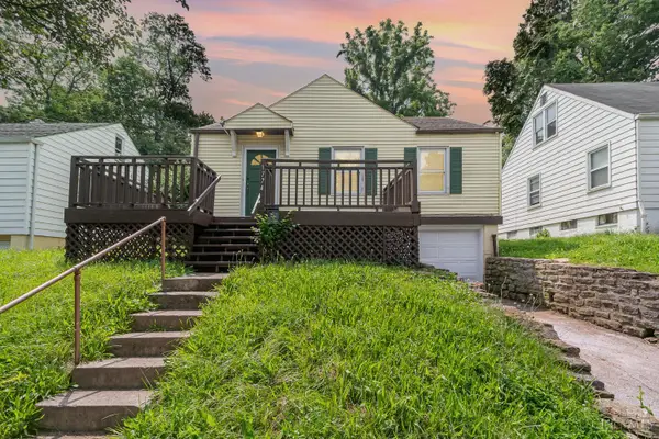 1774 Ashbrook Drive, Cincinnati, OH 45238