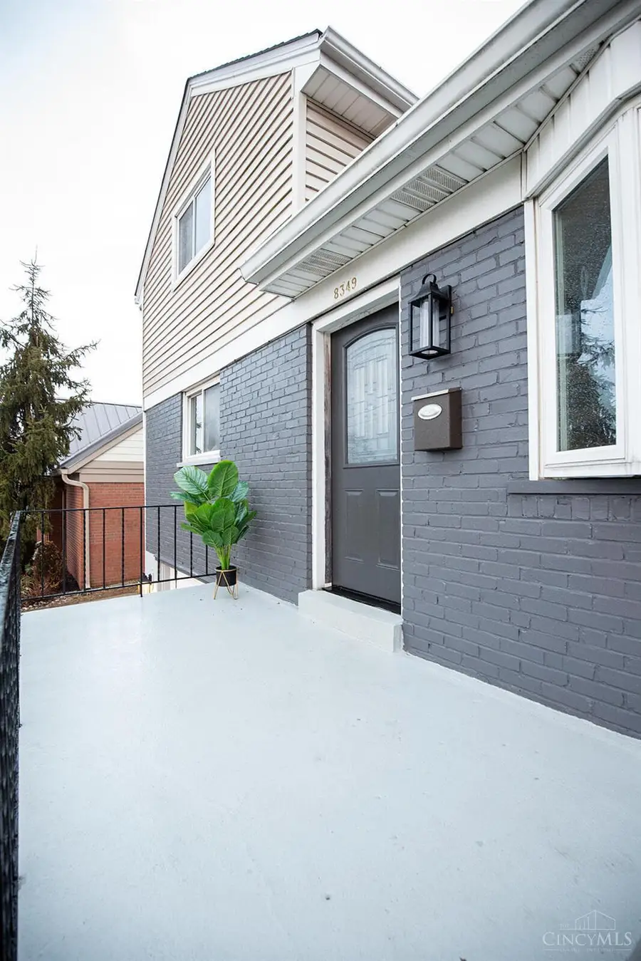 8349 Plainfield Road, Sycamore Township, OH 45236 - Image #2