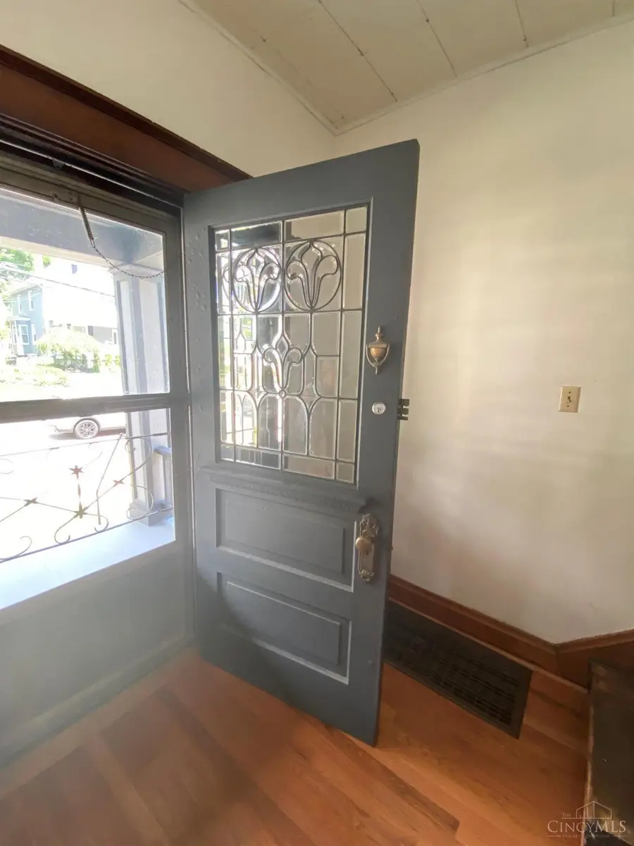 3109 Linwood Avenue, Cincinnati, OH 45208 - Image #3