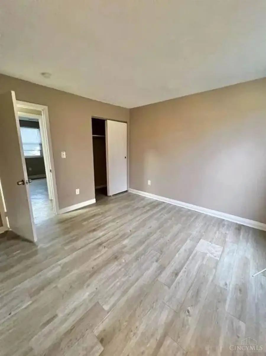 3384 Ninann Court, Cincinnati, OH 45211 - Image #3