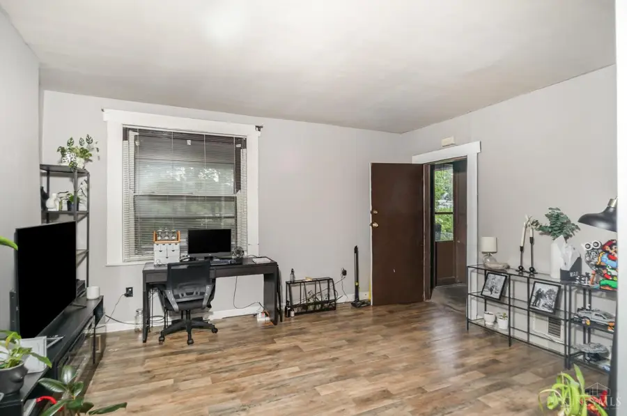 311 Hilton Place, Cincinnati, OH 45219 - Image #3