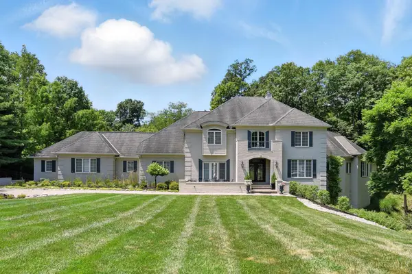 894 Winding River Boulevard, Hamilton Twp, OH 45039