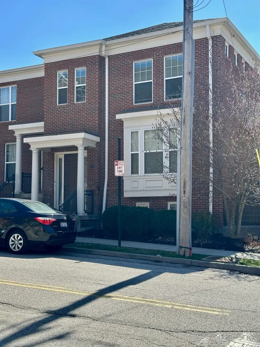 199 E Rochelle Street, Cincinnati, OH 45219 - Image #2