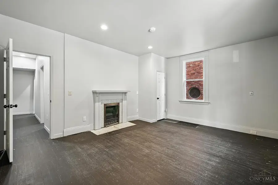 404 Warner Street, Cincinnati, OH 45219 - #3