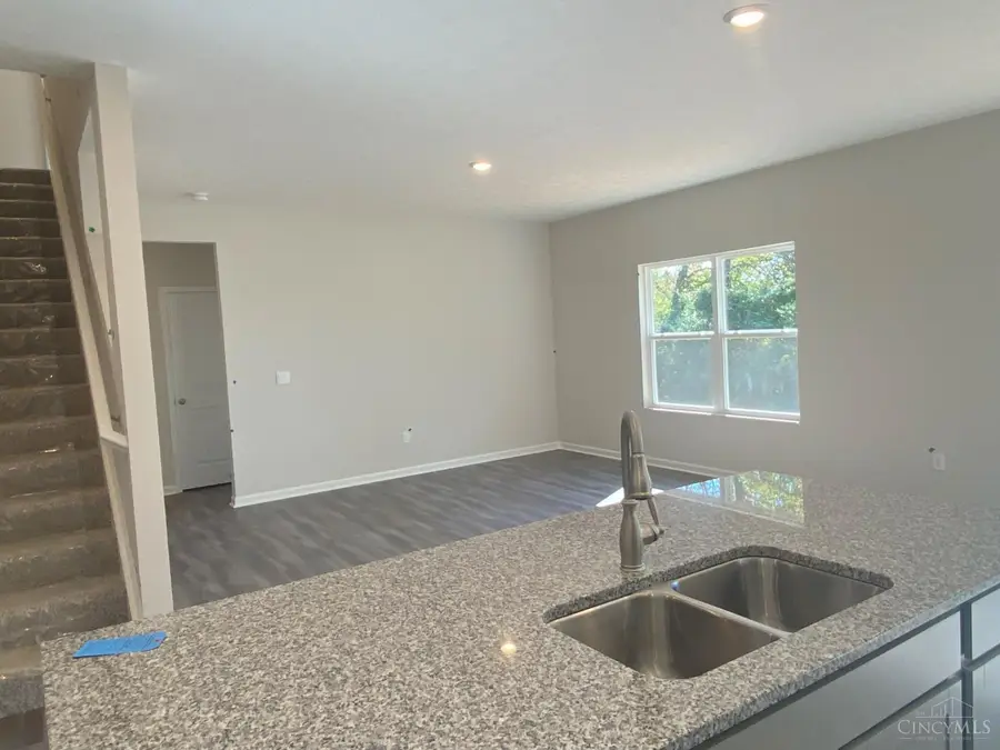 3647 Heritage Farm Lane, Evendale, OH 45102 - Image #3