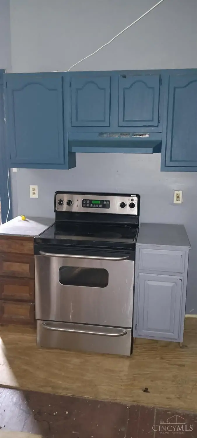 1808 Carll Street, Cincinnati, OH 45225 - Image #2