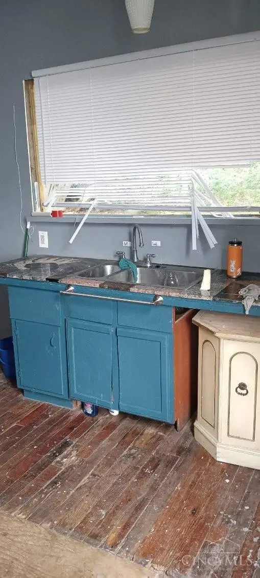 1808 Carll Street, Cincinnati, OH 45225 - Image #3