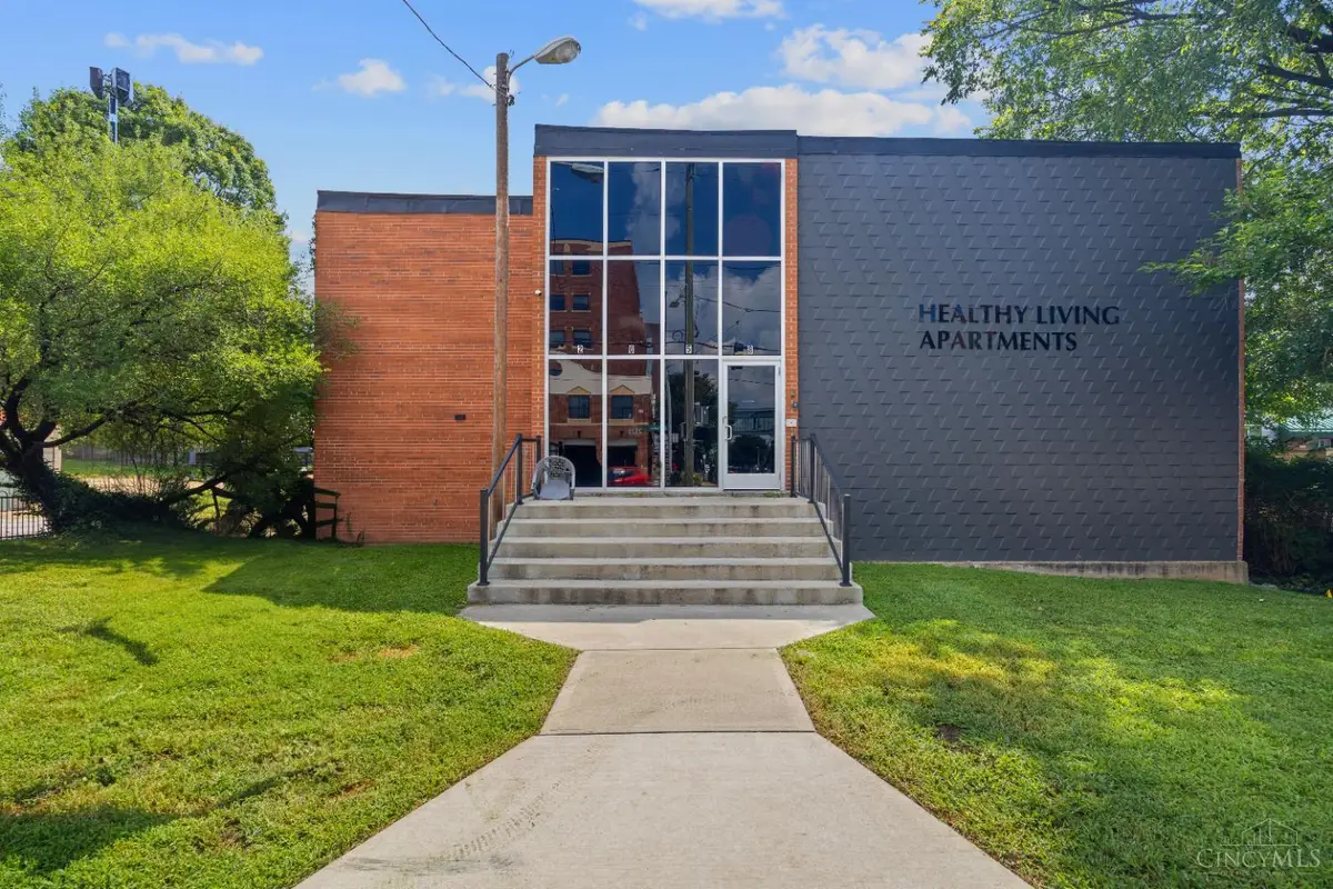 2058 Auburn Avenue, Cincinnati, OH 45219 - Image #1