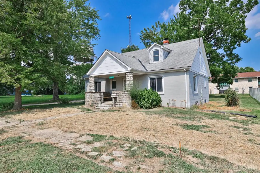 221 S Vine Street, Blanchester, OH 45107 - Image #2