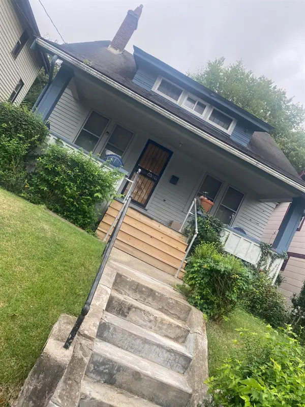 1611 Grantwood Avenue, Cincinnati, OH 45207