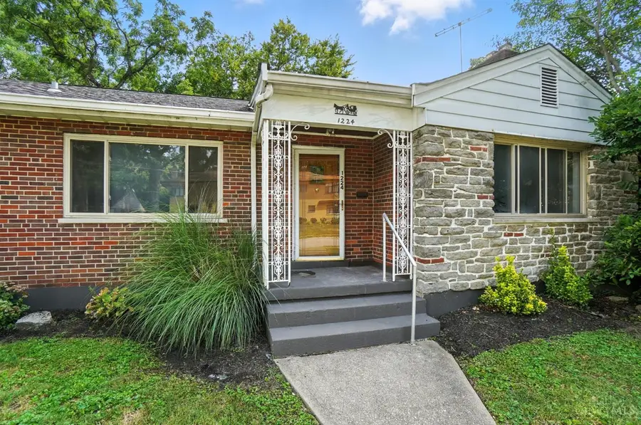 1224 Westminster Drive, Cincinnati, OH 45229 - #3