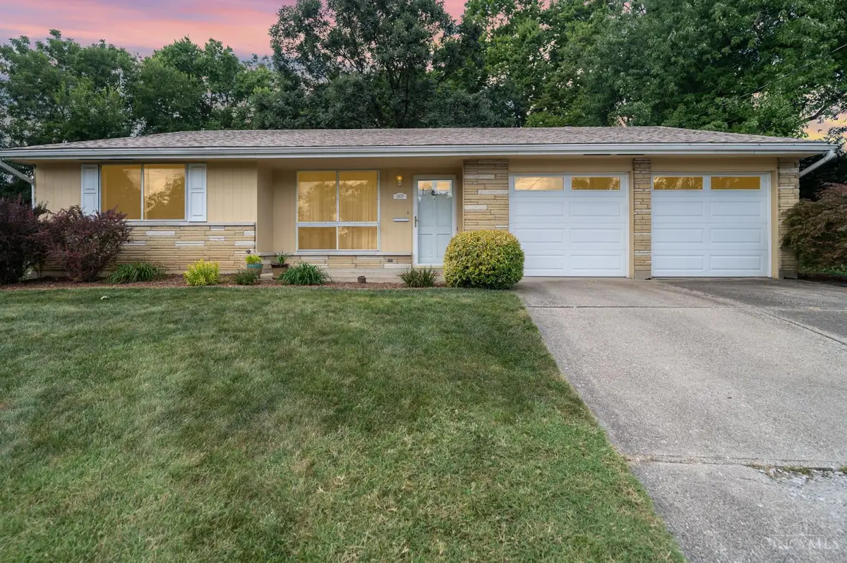 11837 Mangrove Lane, Springdale, OH 45246 - Image #1