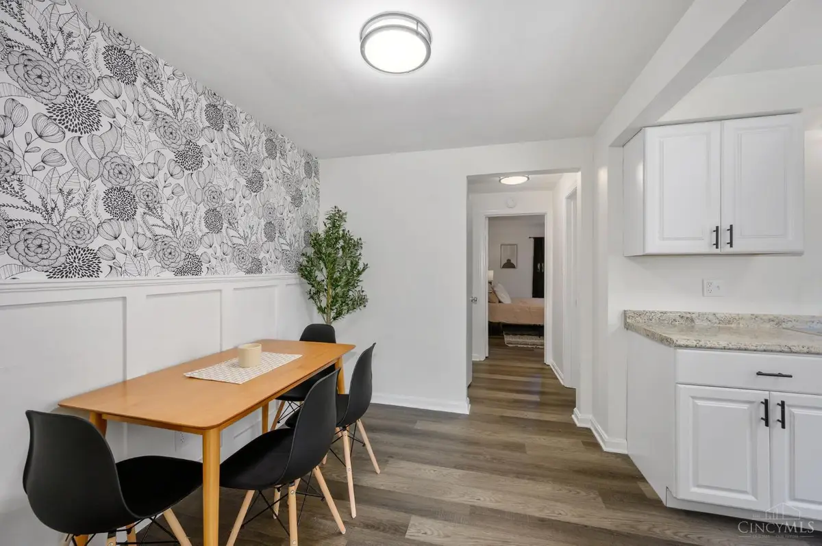 3910 E Gatewood Lane, Silverton, OH 45236 - Image #1