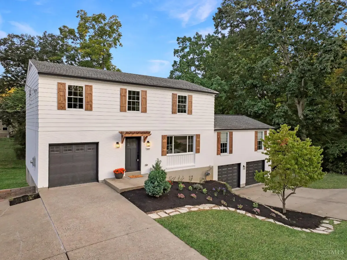 966 Sutton Road, Anderson Township, OH 45230 - Image #1