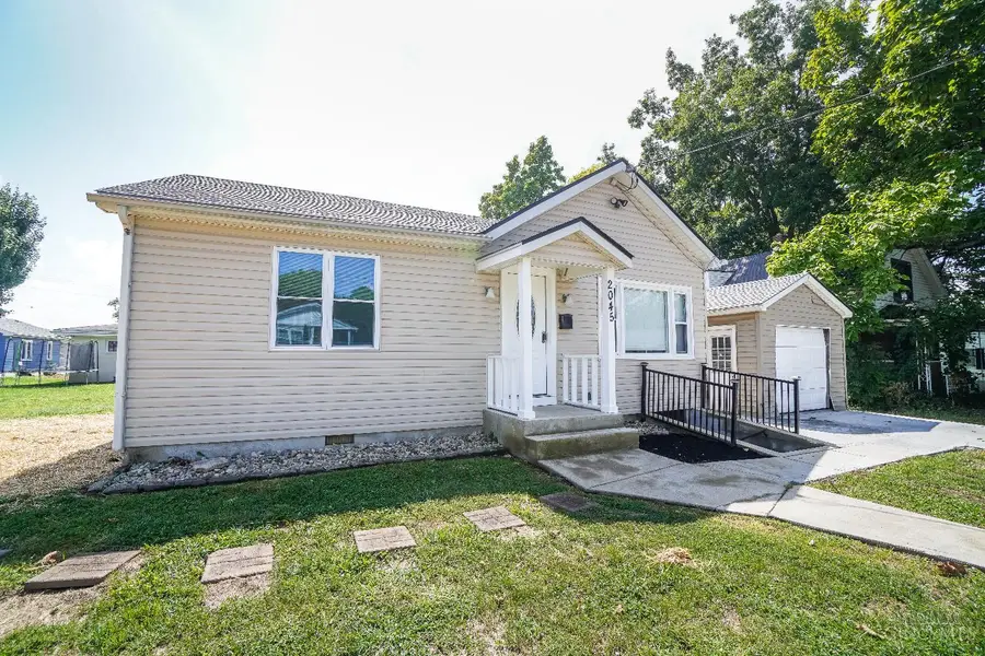 2045 First Avenue, Springfield, OH 45224 - Image #2