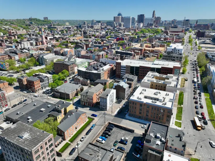 1826 Logan Street, Cincinnati, OH 45202 - Image #2