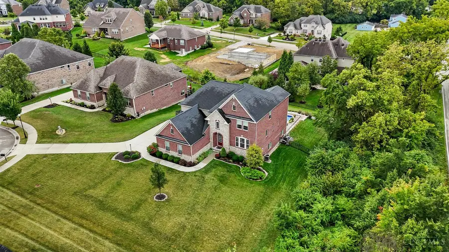 7053 Laurel Oaks Drive, West Chester, OH 45069 - Image #2