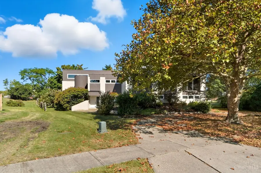 1116 Inner Circle Drive, Forest Park, OH 45240 - Image #2