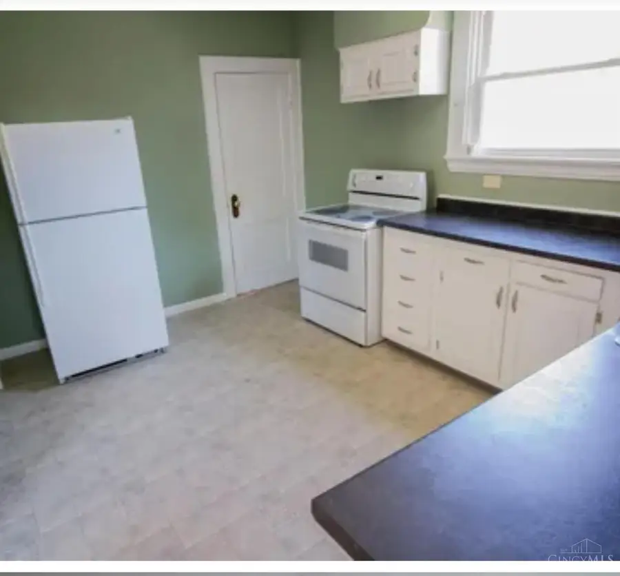 3230 Stanhope Avenue, Cincinnati, OH 45211 - Image #3