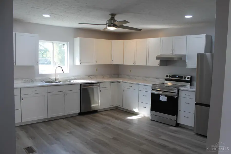 147 S Broadway Street, Midland, OH 45148 - Image #3