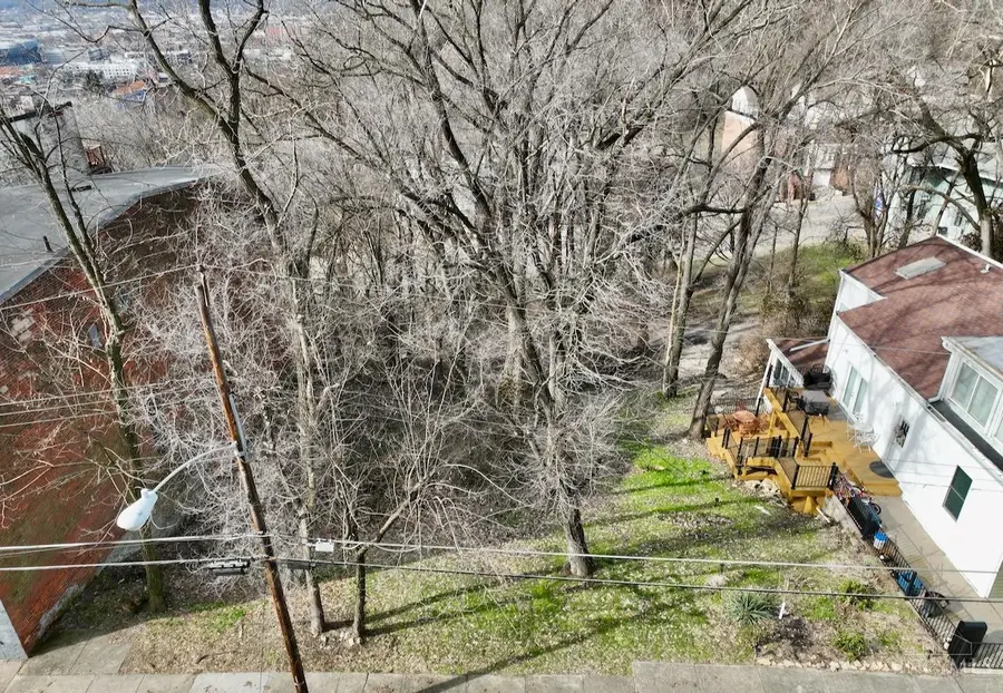 1883 Walker Street, Cincinnati, OH 45202 - Image #2