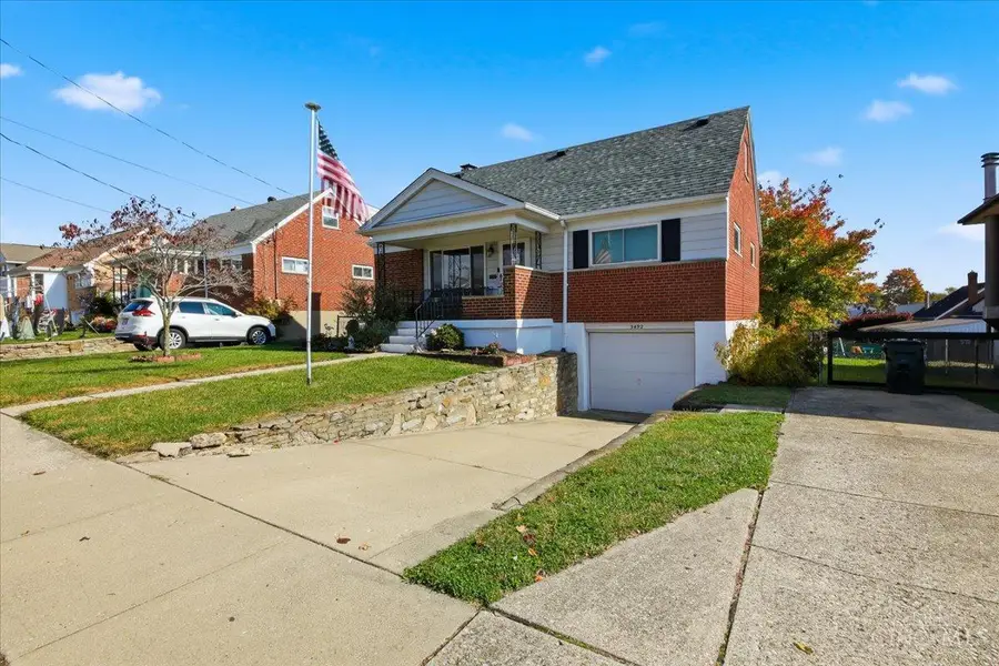 3492 Moonridge Drive, Green Township, OH 45248 - Image #3