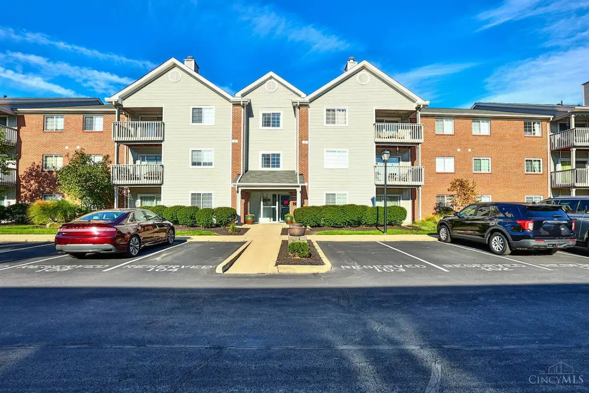 7343 Ridgepoint Drive #305, Anderson Township, OH 45230 - Image #1