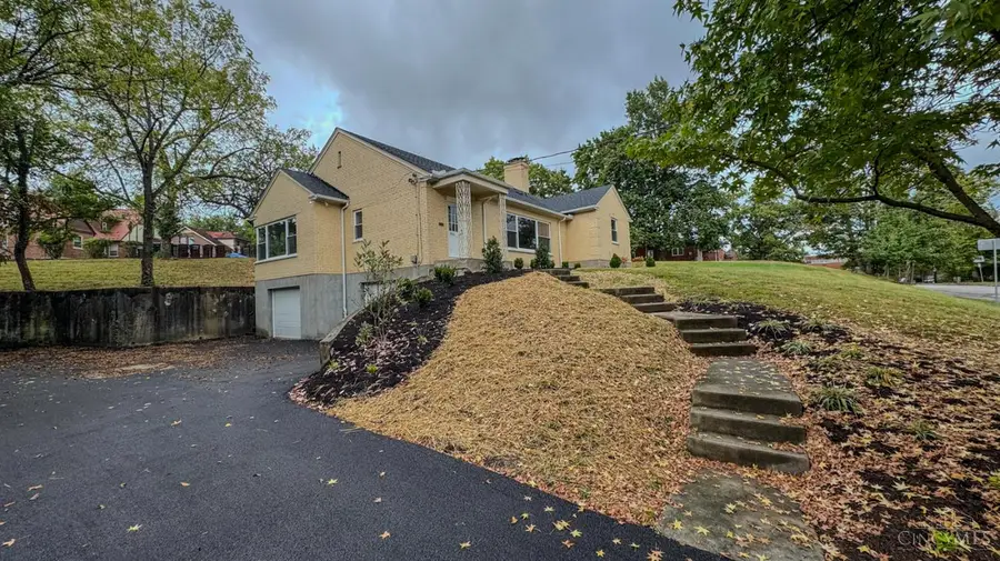 2935 Lafeuille Avenue, Cincinnati, OH 45211 - Image #2