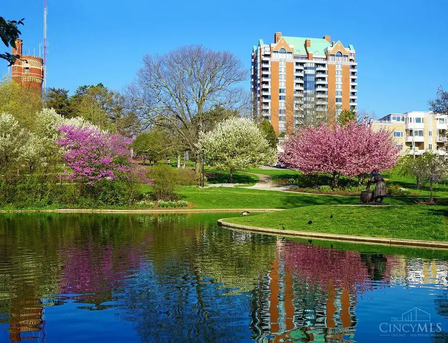 2121 Alpine Place #1401, Cincinnati, OH 45206 - Image #2