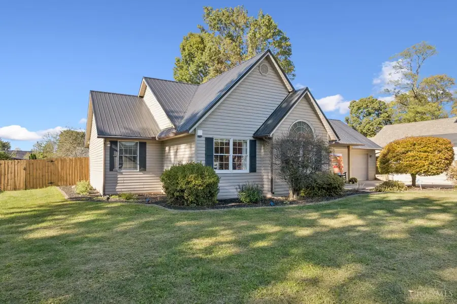 265 Barbour Drive, Aberdeen, OH 45101 - Image #2