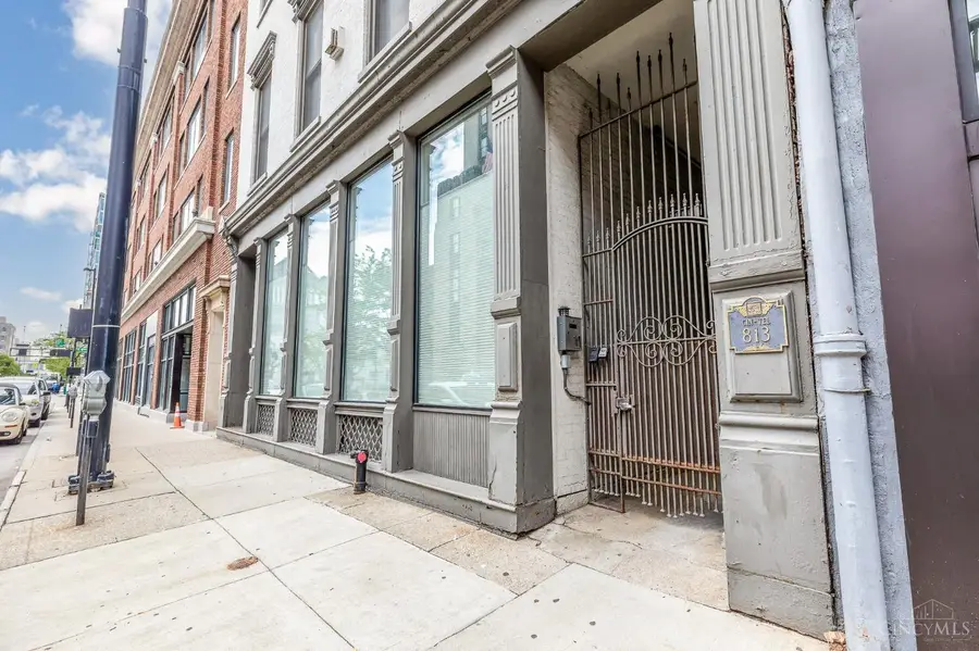 813 Broadway Street #102, Cincinnati, OH 45202 - Image #2