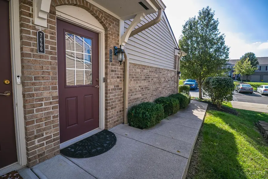 7664 Bridge Point Drive, Green Township, OH 45248 - Image #3