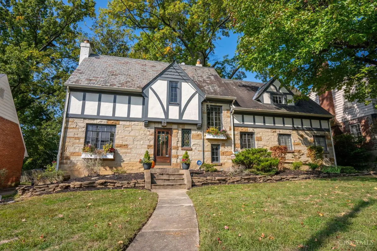 1927 Wilaray Terrace, Cincinnati, OH 45230 - Image #1