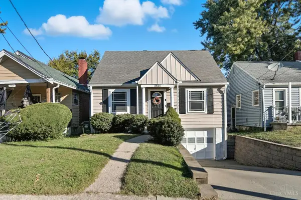 2526 Bremont Avenue, Golf Manor, OH 45237