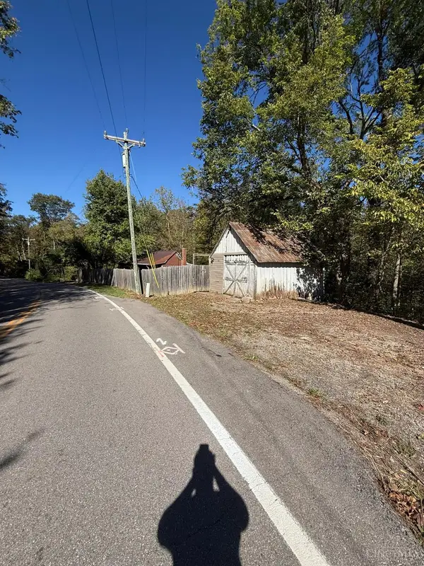 702 Middleboro Road, Washington Twp, OH 45054