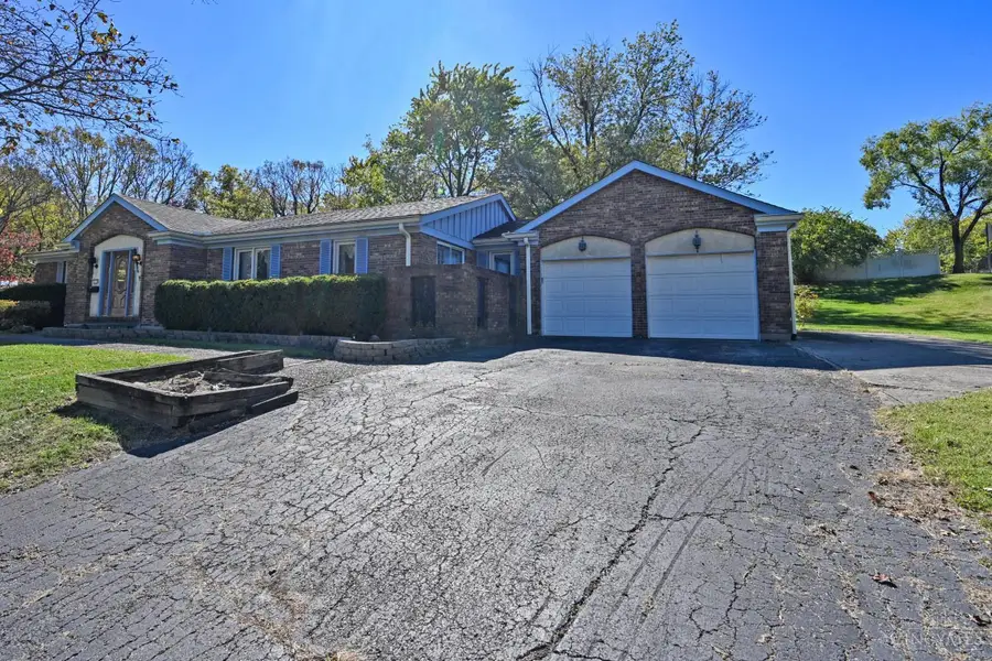 1136 Inner Circle Drive, Forest Park, OH 45240 - Image #2