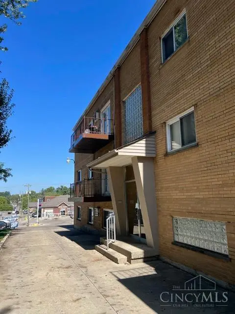 4163 Harrison Avenue, Cheviot, OH 45211