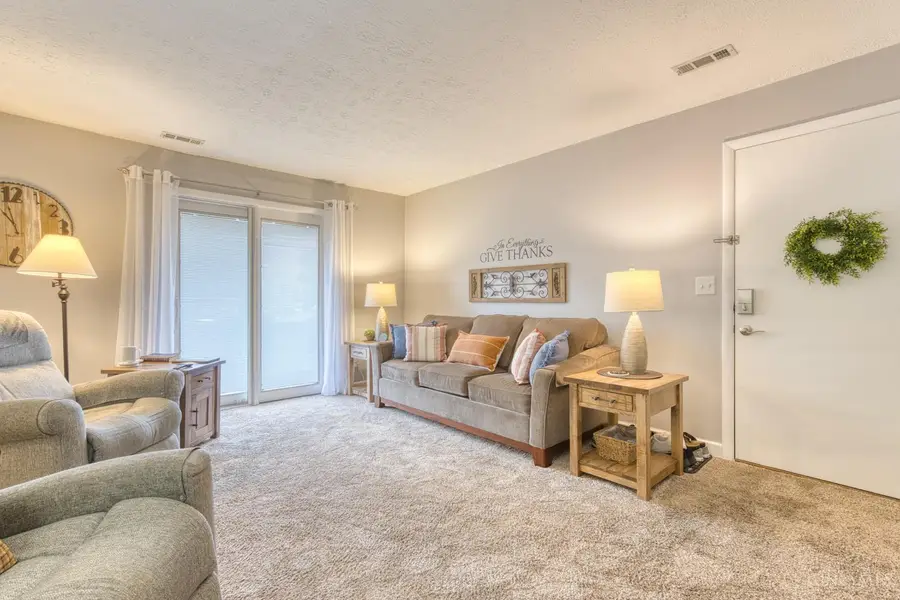 2047 Woodtrail Drive #44, Fairfield, OH 45014 - Image #3