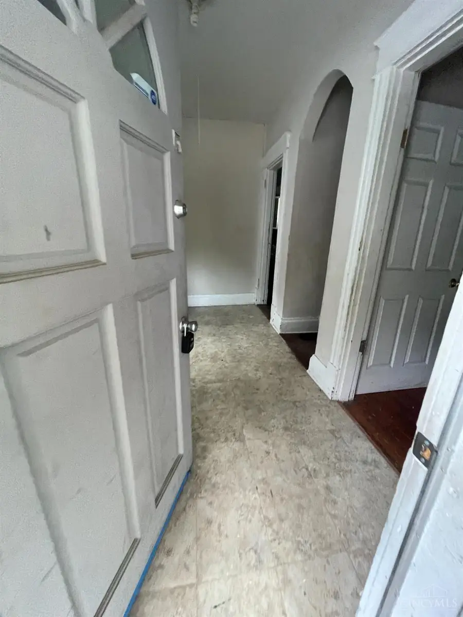 6803 E Fork Avenue, Cincinnati, OH 45227 - Image #3