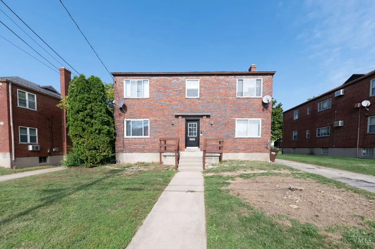 636 Maple Drive, Reading, OH 45215 - Image #1