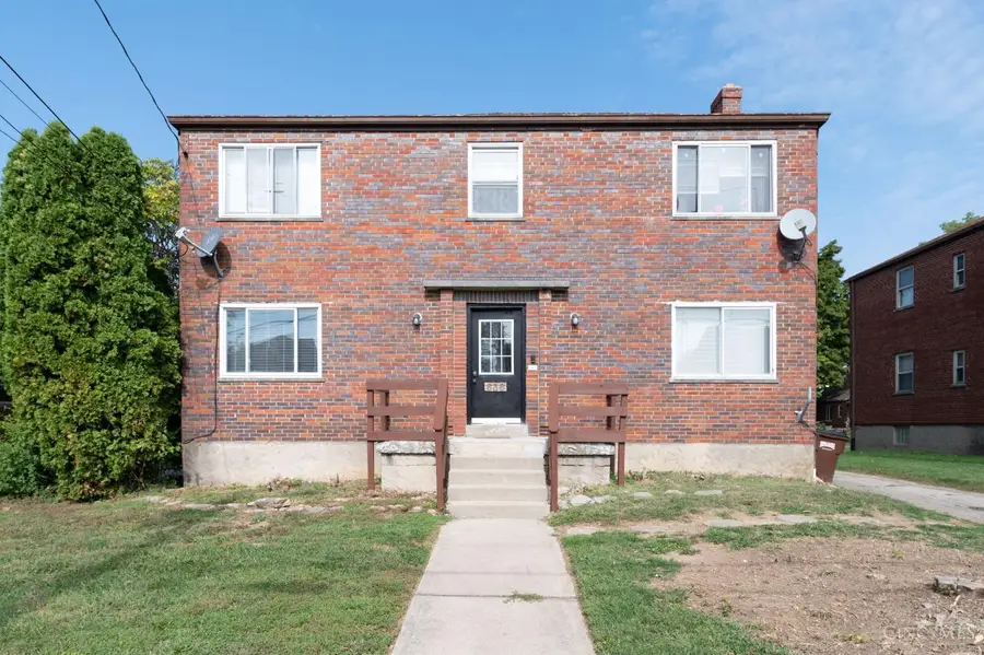 636 Maple Drive, Reading, OH 45215 - Image #2